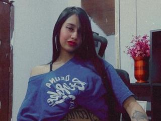 Danielaa_Swett